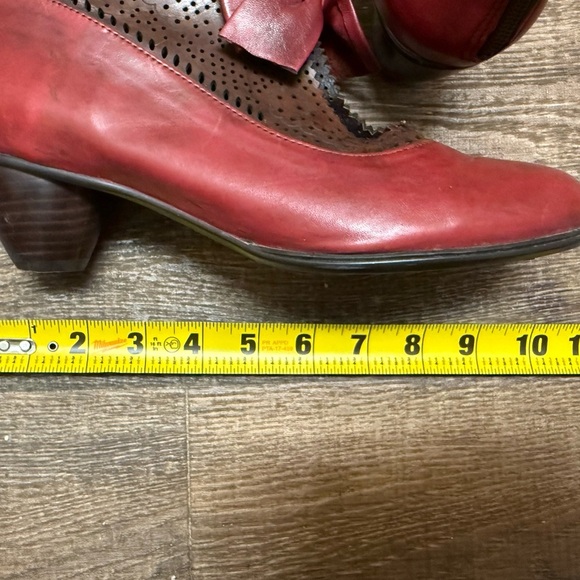 Community size 38 (7.5) NWOT Red and Brown bow mini heel leather boots - Picture 9 of 16